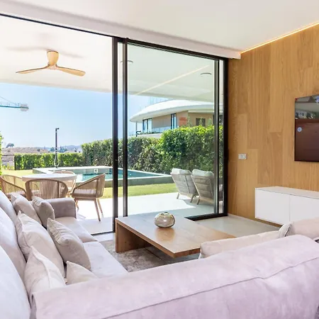Eden Retreat Luxury 2br With Private Pool *