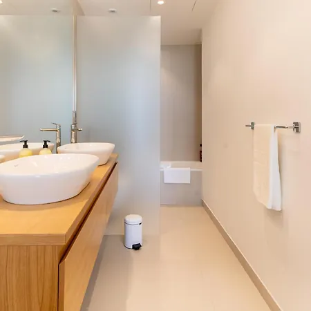 Eden Retreat Luxury 2br With Private Pool Apartmán