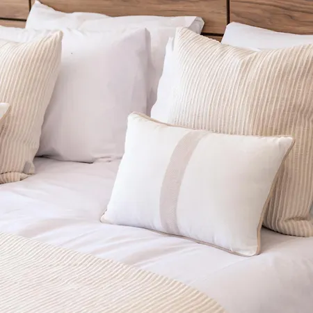 Eden Retreat Luxury 2br With Private Pool Apartment *