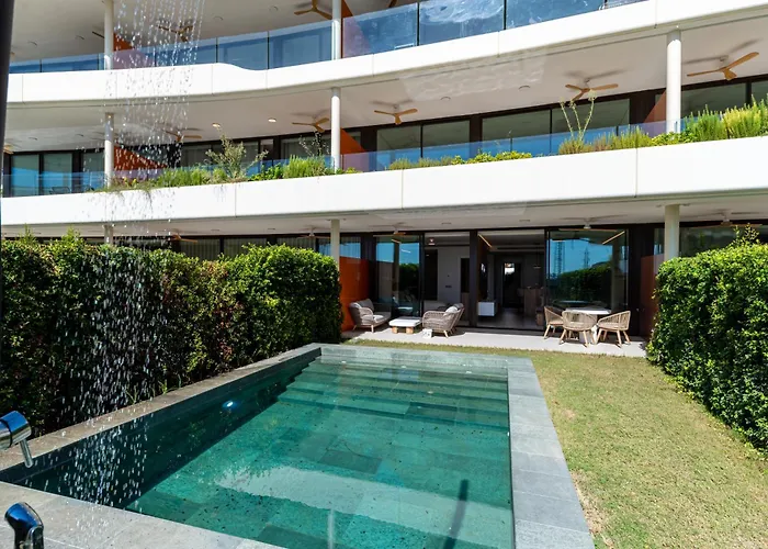 Eden Retreat Luxury 2br With Private Pool Apartment *