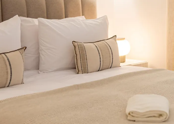 Eden Retreat Luxury 2br With Private Pool